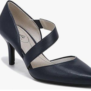 NEW Life Stride Womens Suki Pump Sz 10 wide Navy 2 3/4 heel